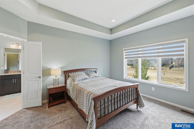 9801 S 30 Street, Lincoln, NE 68516