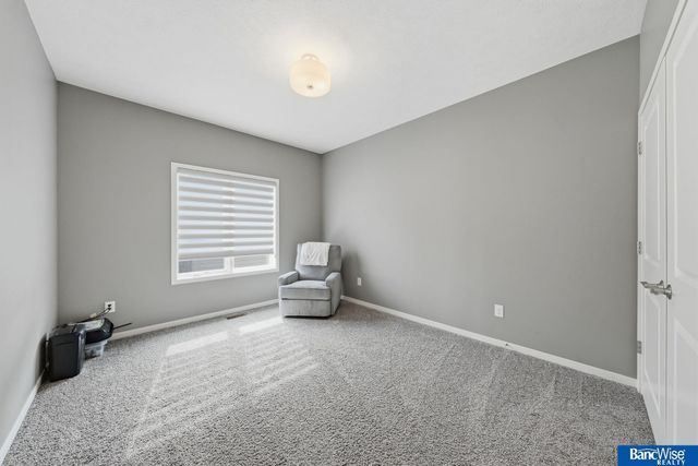 9801 S 30 Street, Lincoln, NE 68516