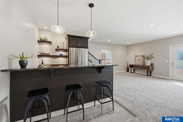 9801 S 30 Street, Lincoln, NE 68516