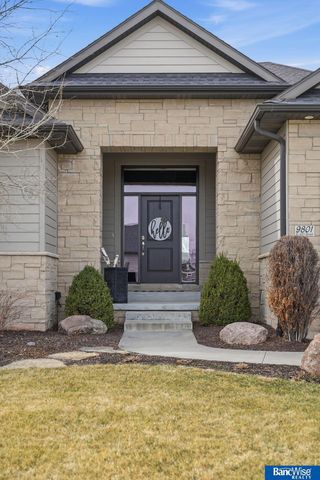 9801 S 30 Street, Lincoln, NE 68516