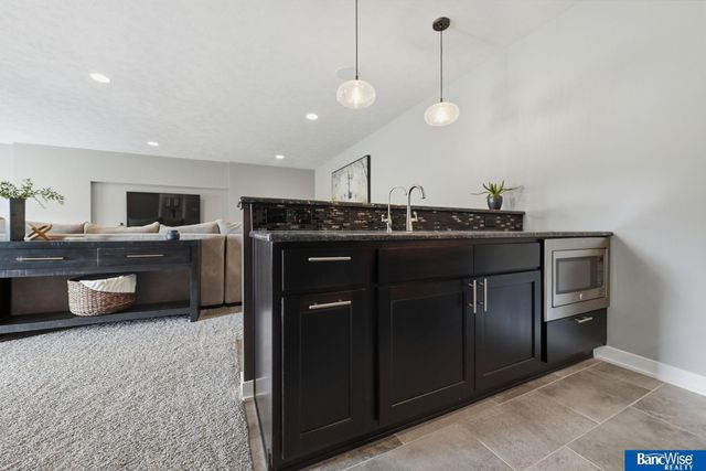 9801 S 30 Street, Lincoln, NE 68516