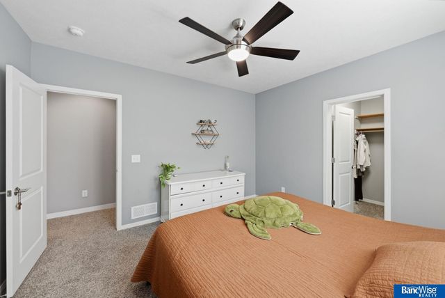 9801 S 30 Street, Lincoln, NE 68516