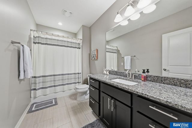 9801 S 30 Street, Lincoln, NE 68516