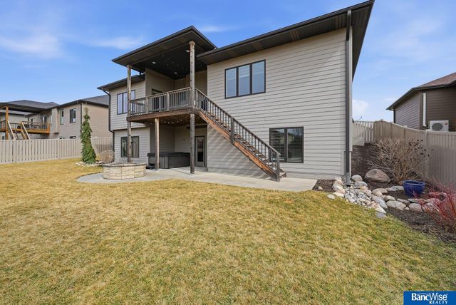 9801 S 30 Street, Lincoln, NE 68516