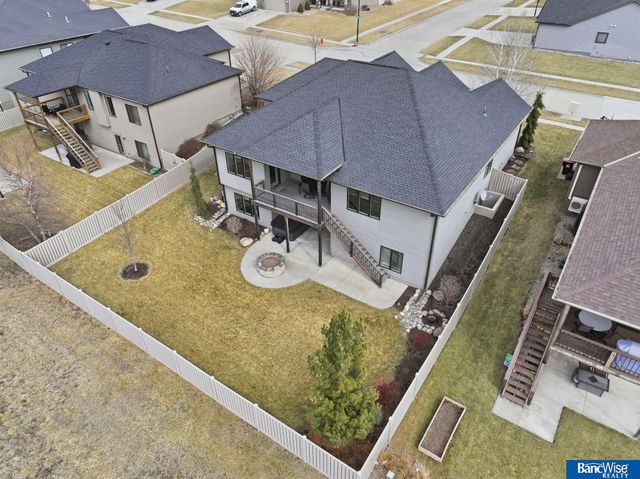 9801 S 30 Street, Lincoln, NE 68516