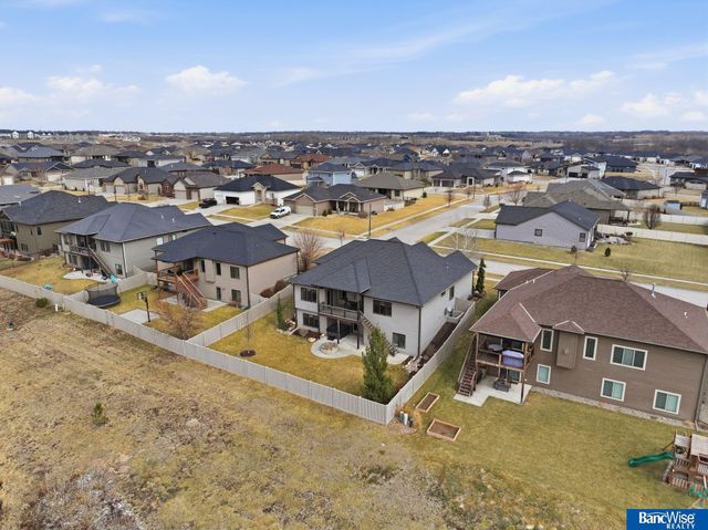 9801 S 30 Street, Lincoln, NE 68516