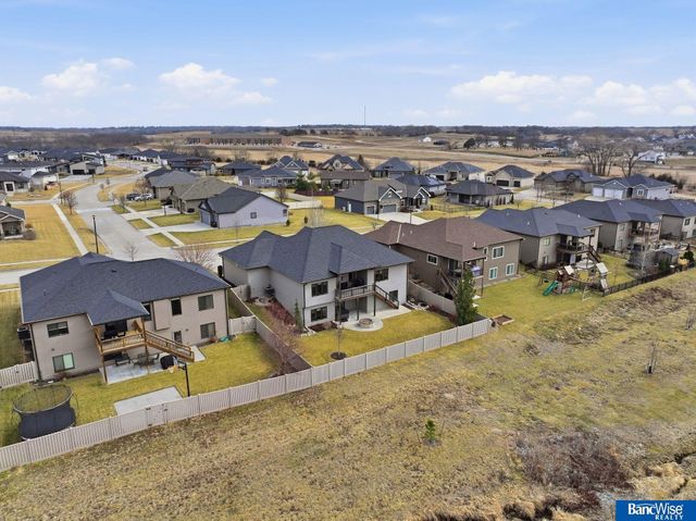 9801 S 30 Street, Lincoln, NE 68516