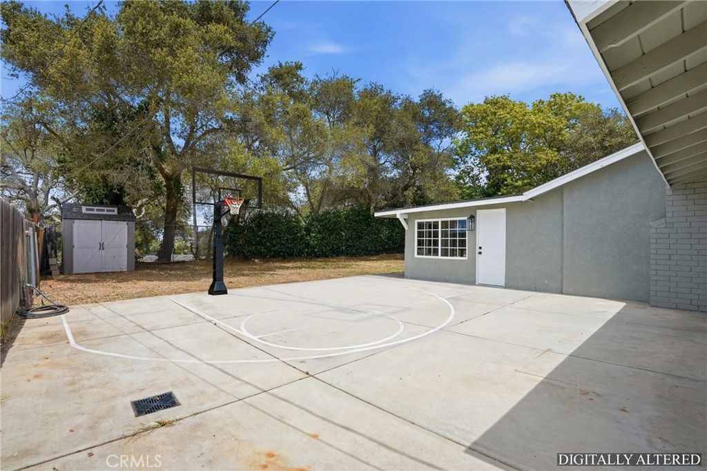 Image 13 of property listing at 1203 Bauer, Santa Maria, CA 93455
