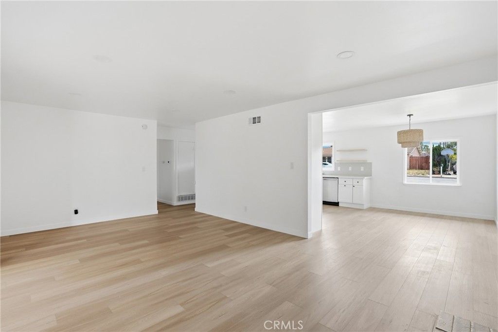 Image 18 of property listing at 1203 Bauer, Santa Maria, CA 93455