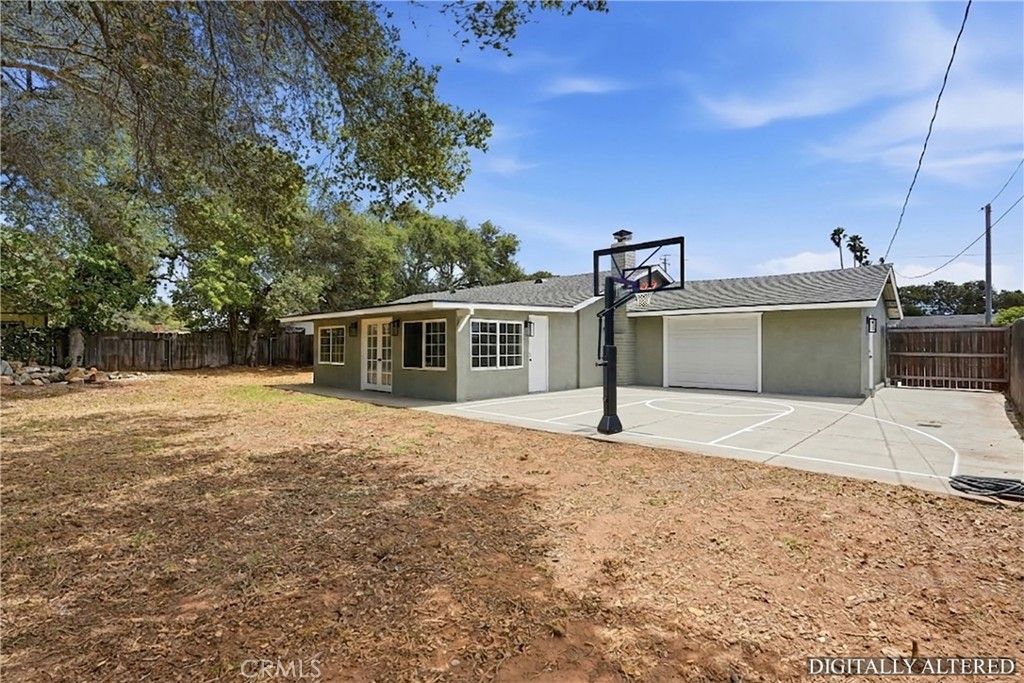 Image 6 of property listing at 1203 Bauer, Santa Maria, CA 93455