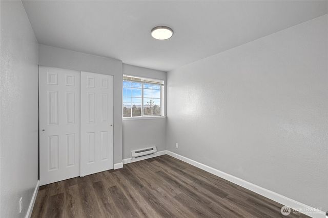 23110 30th Ave S, Des Moines, WA 98198