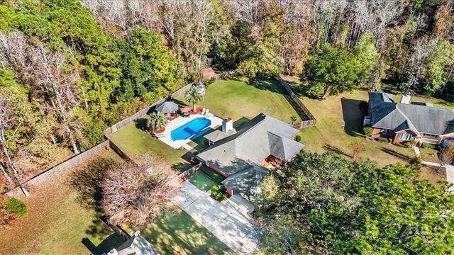 469 Sandhurst Drive, Richmond Hill, GA 31324