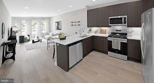 513 BERKELEY LN, Blackwood, NJ 08012