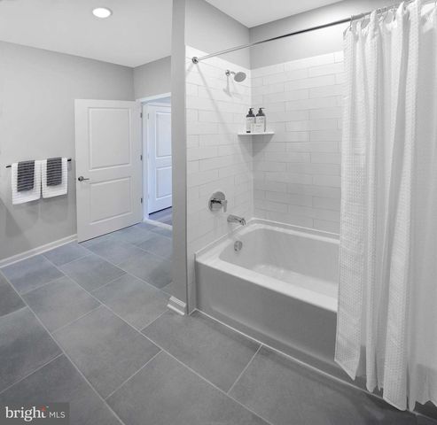 513 BERKELEY LN, Blackwood, NJ 08012