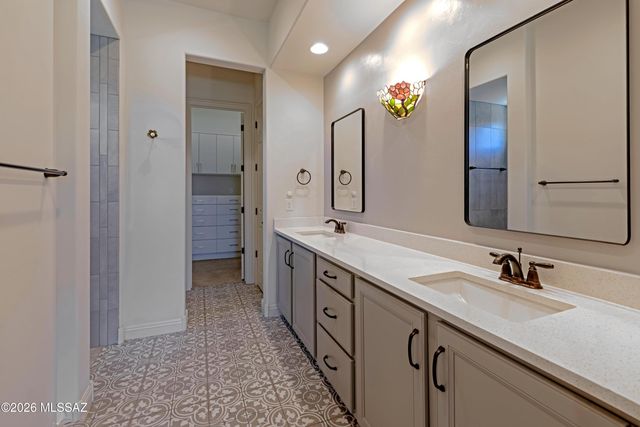 756 E Nubra Valley Place, Oro Valley, AZ 85755
