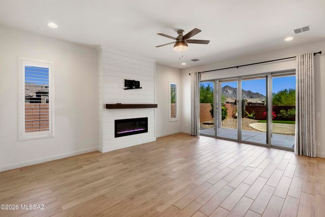 756 E Nubra Valley Place, Oro Valley, AZ 85755