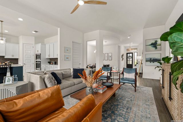 1307 YAUPON LOOP, New Braunfels, TX 78132