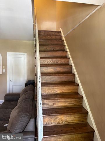 408 E SLOCUM ST, Philadelphia, PA 19119