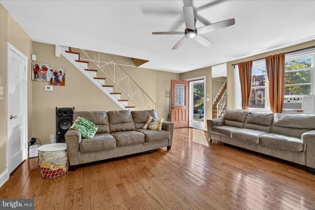 408 E SLOCUM ST, Philadelphia, PA 19119
