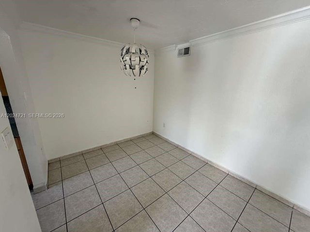 1655 W 44th Pl 302, Hialeah, FL 33012