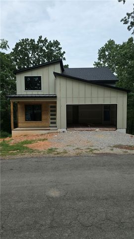 14 Stretford Drive, Bella Vista, AR 72714