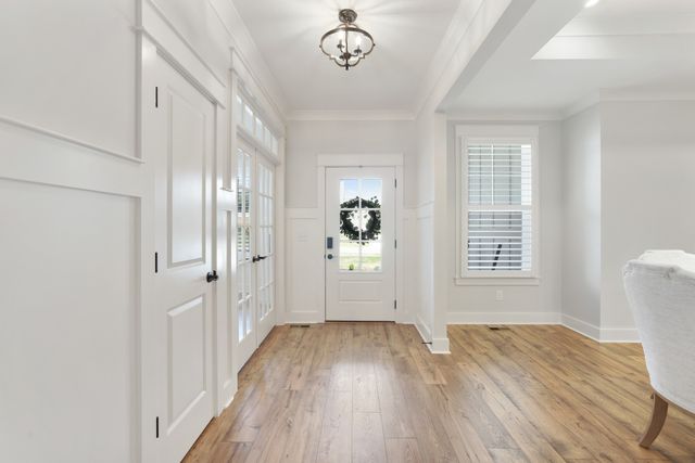 7708 Woodford Dr, Fairview, TN 37062