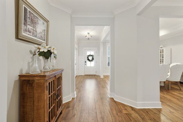 7708 Woodford Dr, Fairview, TN 37062