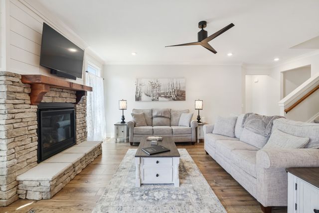 7708 Woodford Dr, Fairview, TN 37062