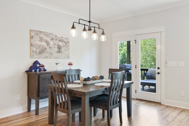 7708 Woodford Dr, Fairview, TN 37062