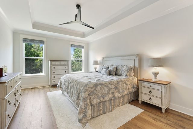 7708 Woodford Dr, Fairview, TN 37062