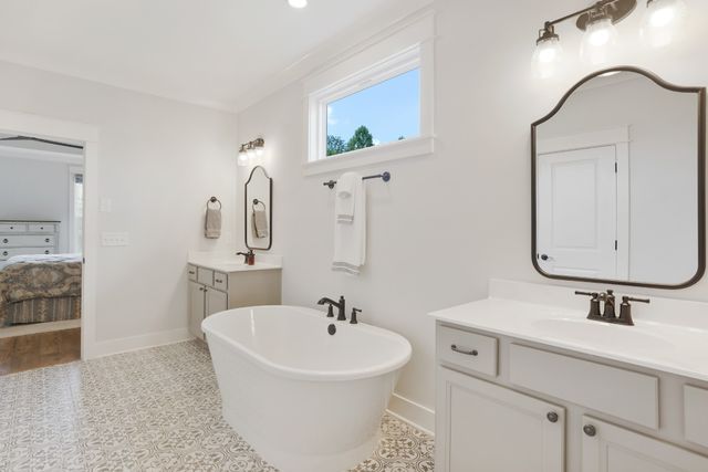 7708 Woodford Dr, Fairview, TN 37062