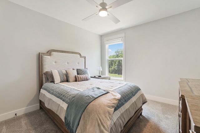 7708 Woodford Dr, Fairview, TN 37062