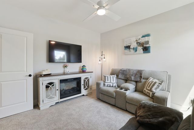 7708 Woodford Dr, Fairview, TN 37062