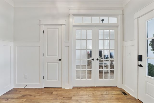 7708 Woodford Dr, Fairview, TN 37062