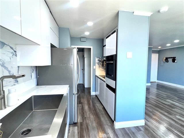 100 Atlantic 1012, Long Beach, CA 90802