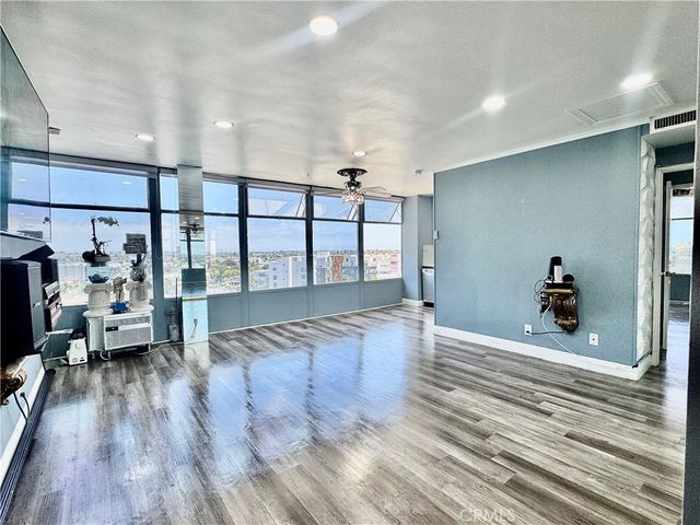 100 Atlantic 1012, Long Beach, CA 90802