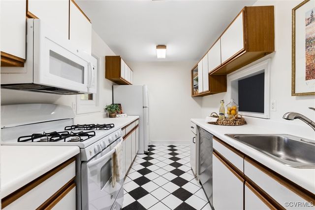 11719 S Briar Patch Dr, Midlothian, VA 23113