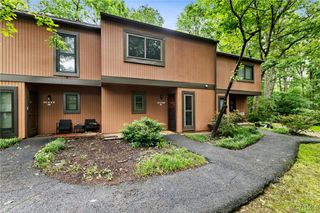 11719 S Briar Patch Dr, Midlothian, VA 23113