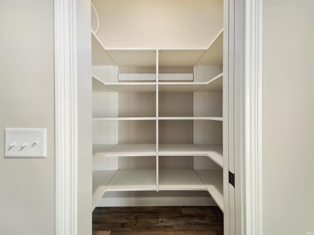 1283 Dixon Place, Huntertown, IN 46748