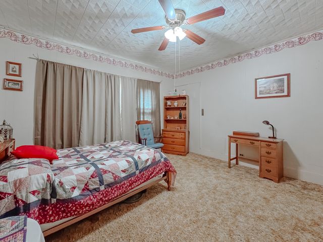 512 SW 2nd Street, Kerens, TX 75144