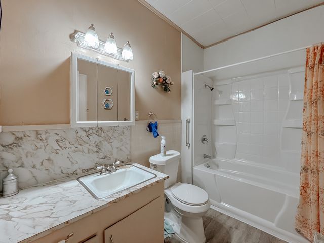 512 SW 2nd Street, Kerens, TX 75144