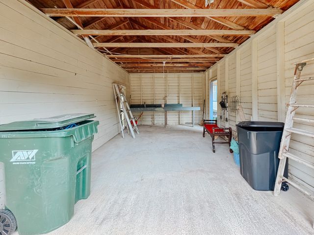 512 SW 2nd Street, Kerens, TX 75144