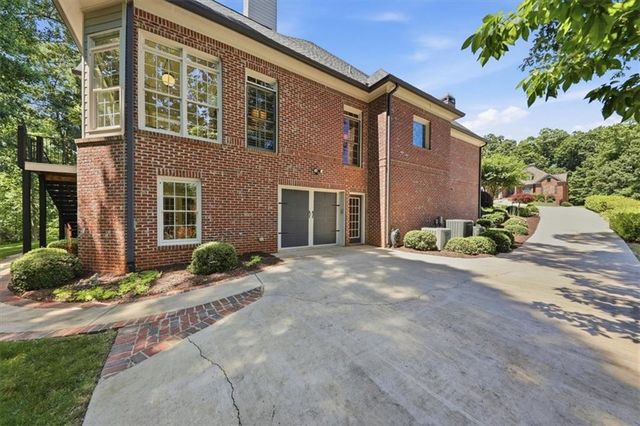 5118 Deer Creek Court, Flowery Branch, GA 30542