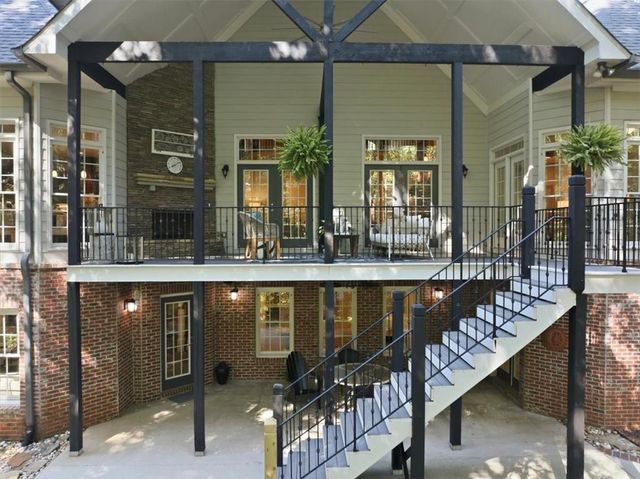 5118 Deer Creek Court, Flowery Branch, GA 30542