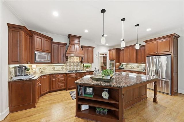 5118 Deer Creek Court, Flowery Branch, GA 30542