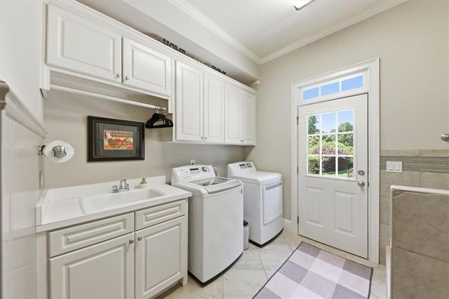 5118 Deer Creek Court, Flowery Branch, GA 30542