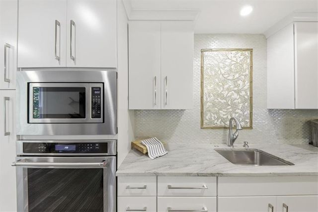 5118 Deer Creek Court, Flowery Branch, GA 30542