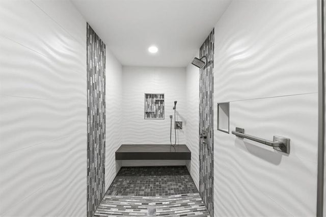 5118 Deer Creek Court, Flowery Branch, GA 30542