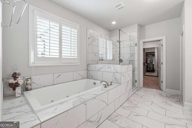 2442 Sunflower Drive, Hoschton, GA 30548