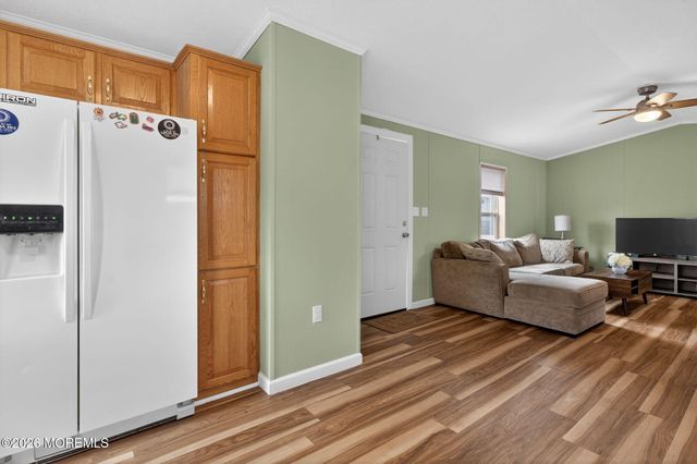 48 Randall Avenue, Hazlet, NJ 07734